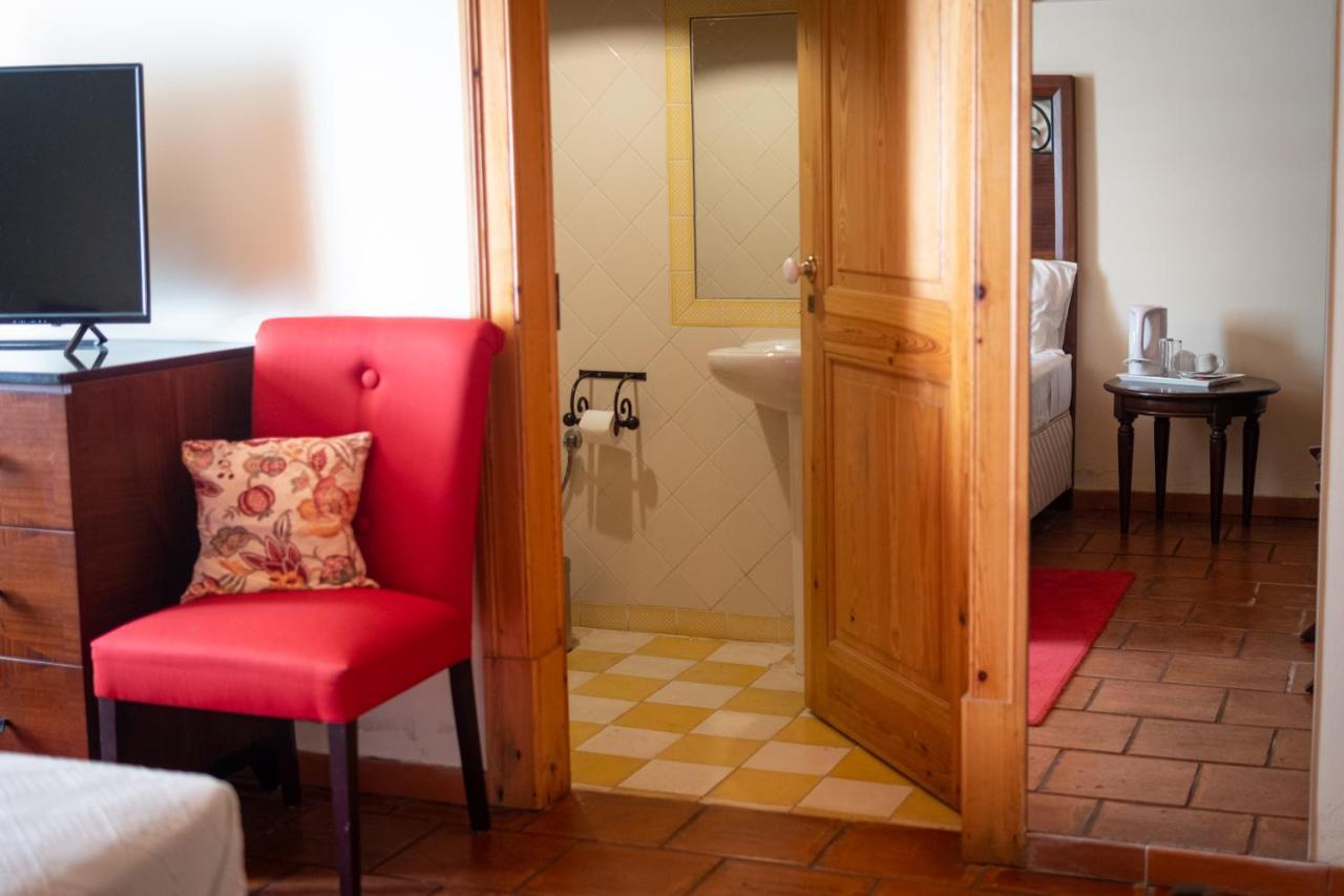 Rural Quinta Do Juncal Farm stay *
